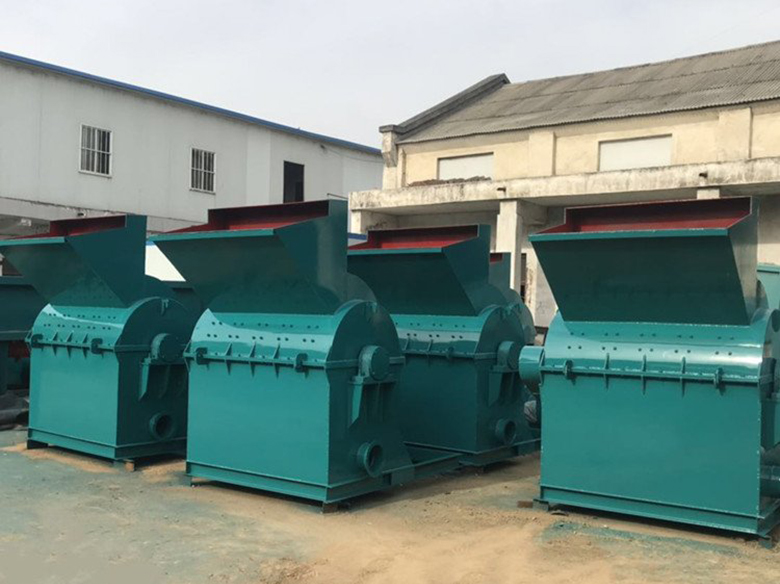 多功能粉碎機(jī)